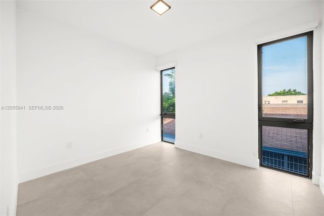53 NW 52nd St, Miami, FL 33127