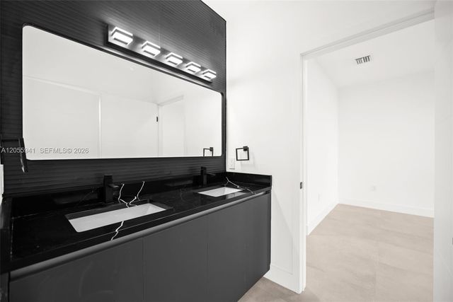 53 NW 52nd St, Miami, FL 33127