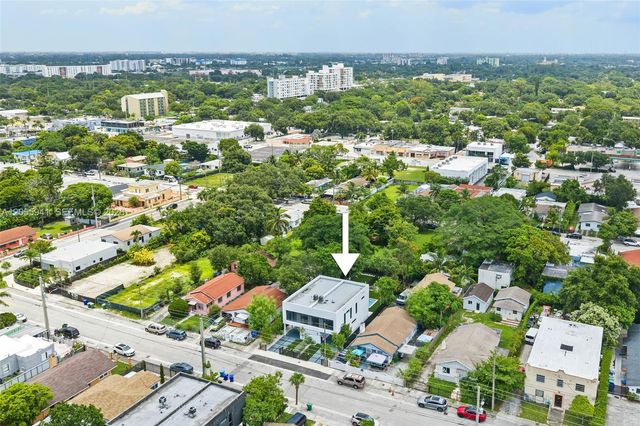 53 NW 52nd St, Miami, FL 33127