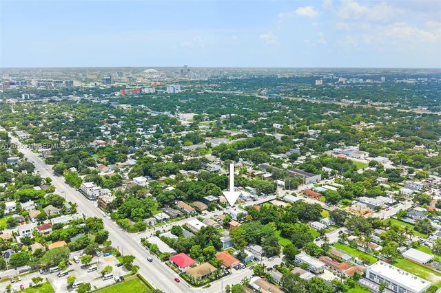 53 NW 52nd St, Miami, FL 33127