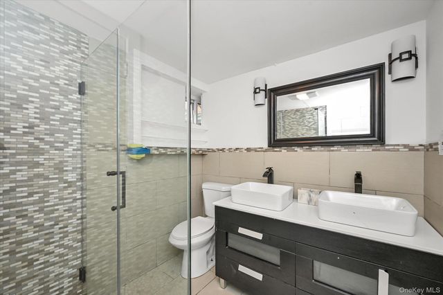 20911 85th Avenue, Hollis Hills, NY 11427