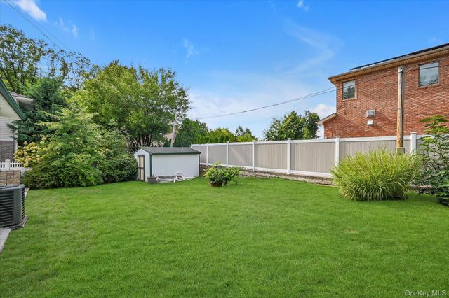 20911 85th Avenue, Hollis Hills, NY 11427
