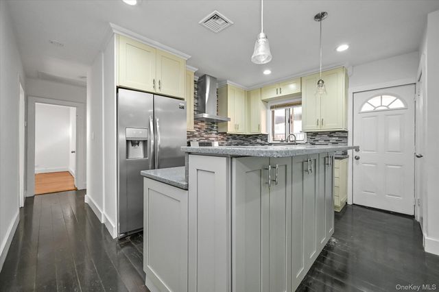 20911 85th Avenue, Hollis Hills, NY 11427
