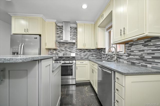 20911 85th Avenue, Hollis Hills, NY 11427