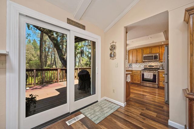 2949 Sweetwater Trl, Cool, CA 95614