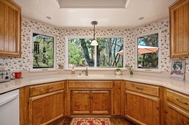 2949 Sweetwater Trl, Cool, CA 95614