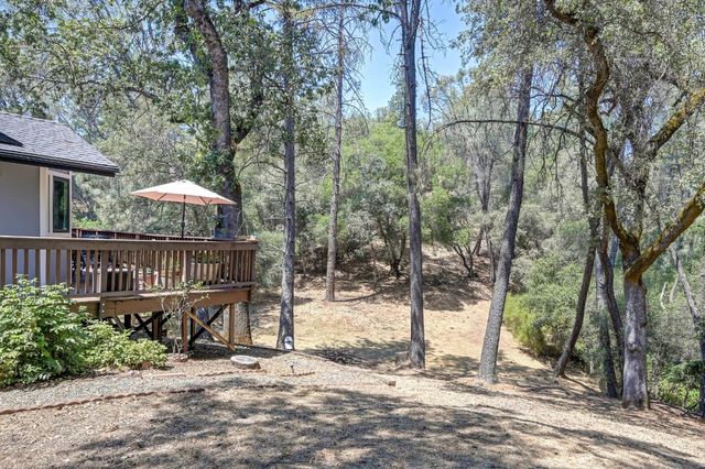 2949 Sweetwater Trl, Cool, CA 95614