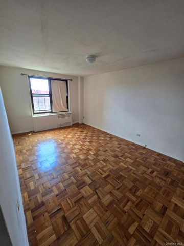 2835 Webb Avenue 8D, Bronx, NY 10468