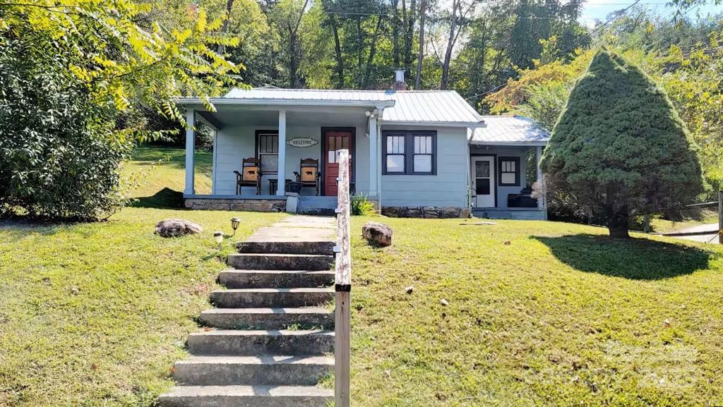 35 B Street, Bryson City, NC 28713