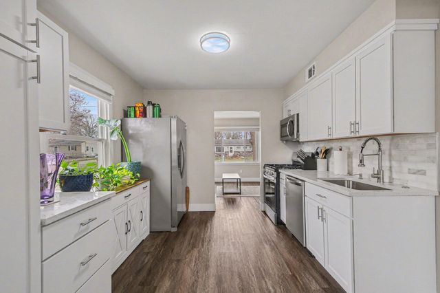 129 Barry Street Se, Gaines Twp, MI 49548