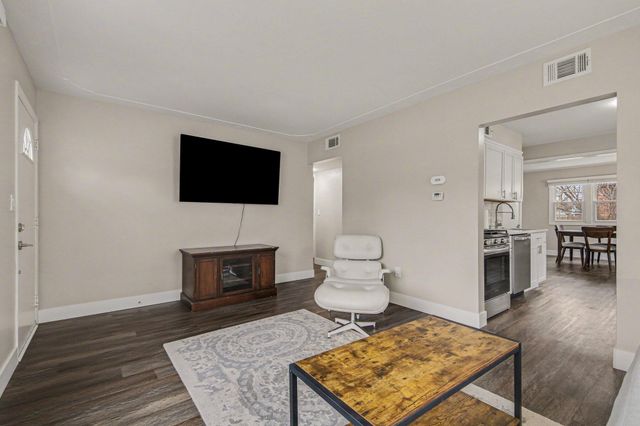 129 Barry Street Se, Gaines Twp, MI 49548