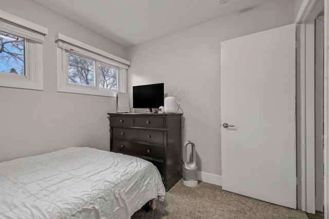 129 Barry Street Se, Gaines Twp, MI 49548