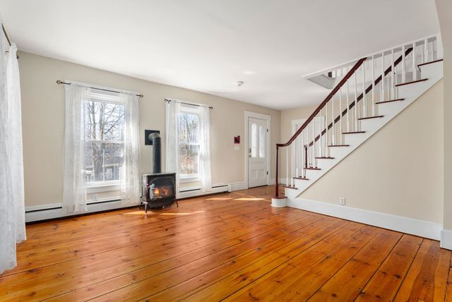 67 Demeritt Avenue, Lee, NH 03861