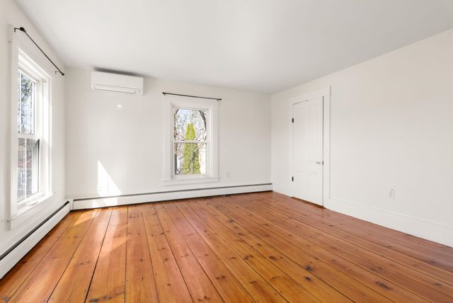 67 Demeritt Avenue, Lee, NH 03861