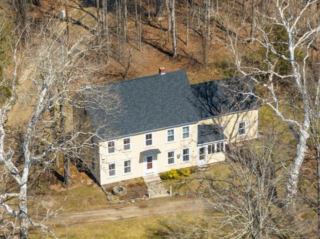 67 Demeritt Avenue, Lee, NH 03861