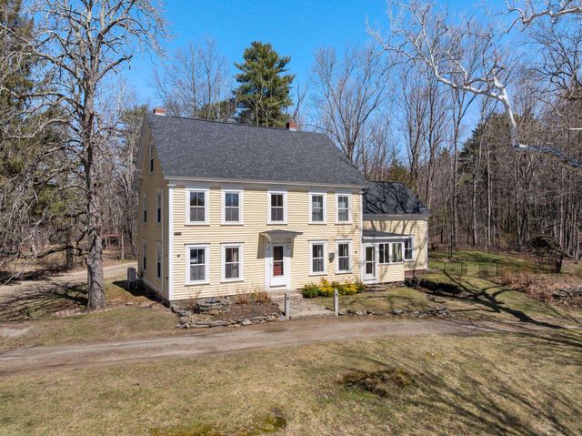 67 Demeritt Avenue, Lee, NH 03861