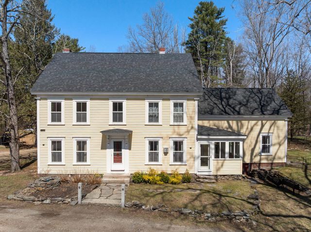 67 Demeritt Avenue, Lee, NH 03861