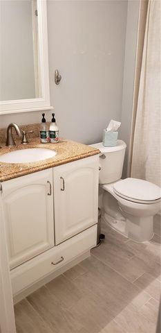 9999 Summerbreeze Dr 720, Sunrise, FL 33322