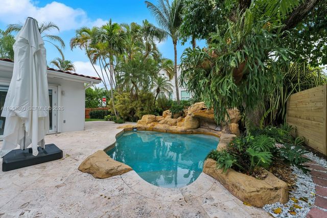 200 N Hibiscus Dr, Miami Beach, FL 33139