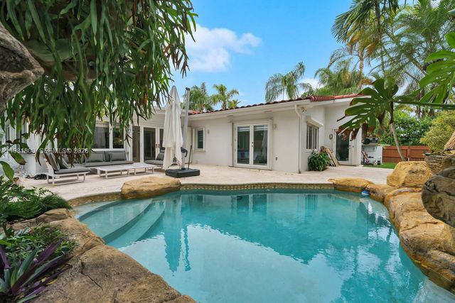 200 N Hibiscus Dr, Miami Beach, FL 33139