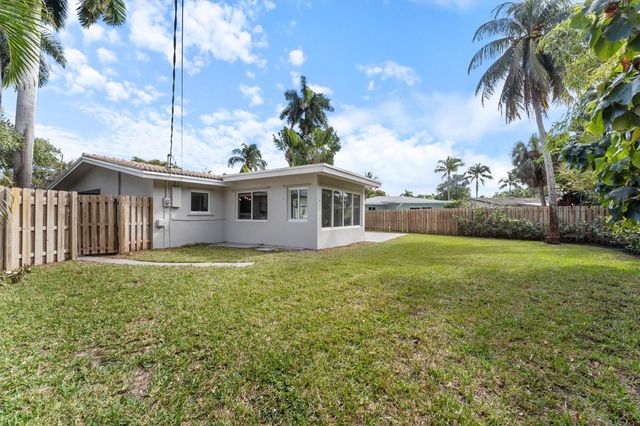 1532 NE 28 Drive, Wilton Manors, FL 33334