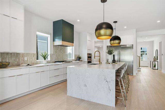 4113 W NEPTUNE STREET, Tampa, FL 33629