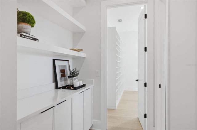 4113 W NEPTUNE STREET, Tampa, FL 33629