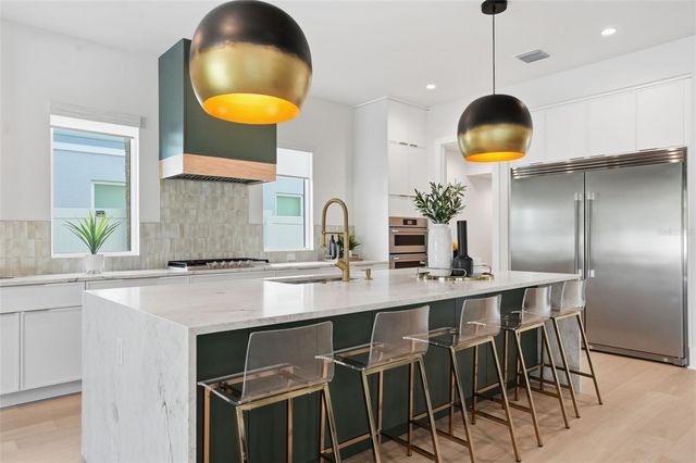 4113 W NEPTUNE STREET, Tampa, FL 33629