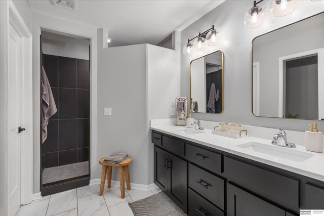 11057 N 171st Street, Bennington, NE 68007