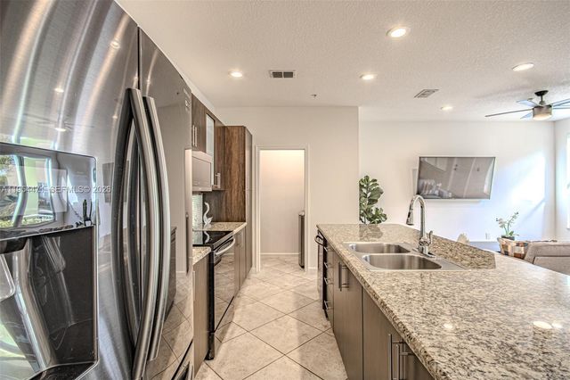 1430 NW 48th Drive 1430, Boca Raton, FL 33431