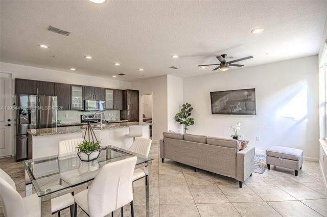 1430 NW 48th Drive 1430, Boca Raton, FL 33431