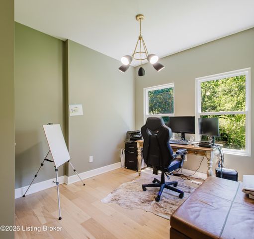 2803 Rivers Edge Rd, Louisville, KY 40222