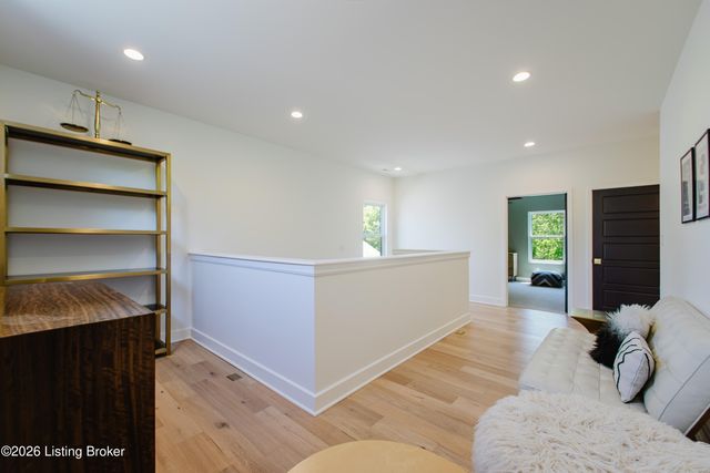 2803 Rivers Edge Rd, Louisville, KY 40222