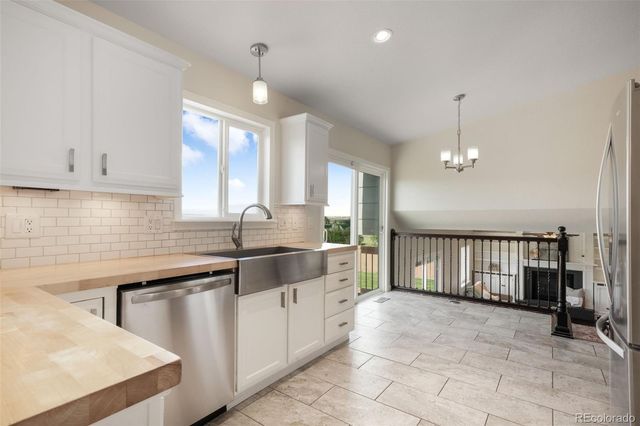 7106 Lone Eagle Lane, Colorado Springs, CO 80925