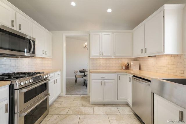 7106 Lone Eagle Lane, Colorado Springs, CO 80925