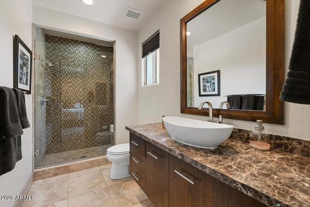 7124 E FOOTHILL Drive, Paradise Valley, AZ 85253