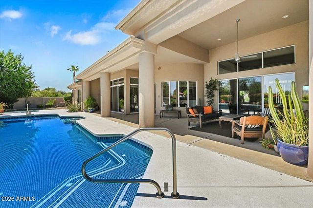7124 E FOOTHILL Drive, Paradise Valley, AZ 85253