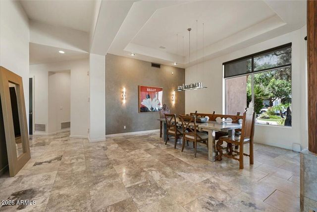 7124 E FOOTHILL Drive, Paradise Valley, AZ 85253
