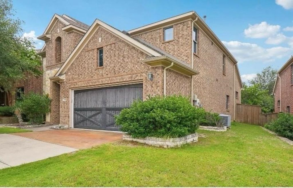 1009 CHICKASAW Drive, Carrollton, TX 75010 — photo 2