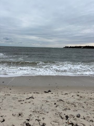 74 Hillside Ave, Falmouth, MA 02556