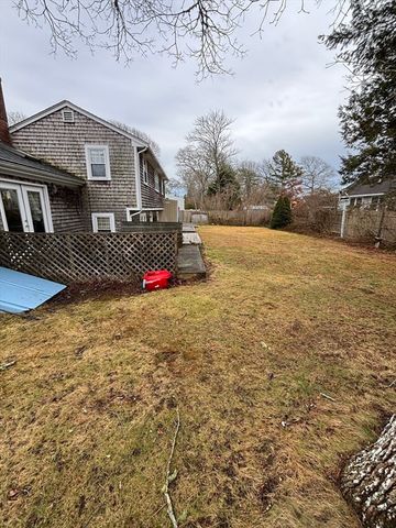 74 Hillside Ave, Falmouth, MA 02556