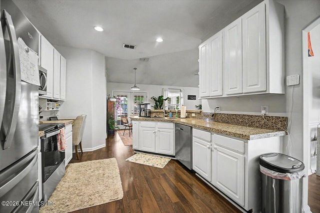 996 MYSTIC HARBOR Drive, Jacksonville, FL 32225