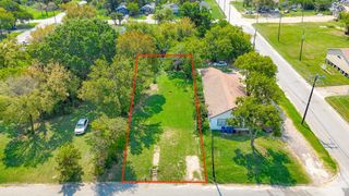 707 E 3rd Avenue, Corsicana, TX 75110