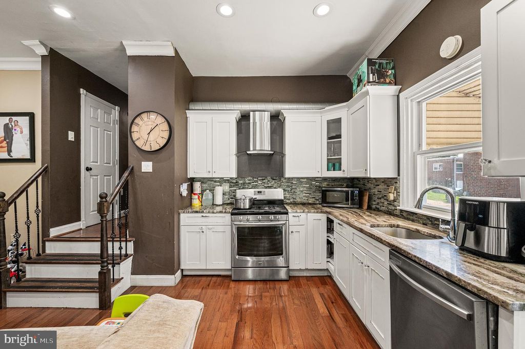 8353 ALGON AVE, PHILADELPHIA, PA 19152 — photo 4