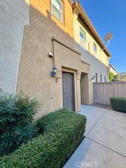 41685 Woodridge Avenue 2, Murrieta, CA 92562