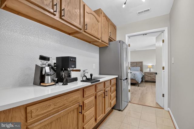 9 RICHVIEW CT, Potomac, MD 20854