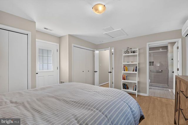 9 RICHVIEW CT, Potomac, MD 20854