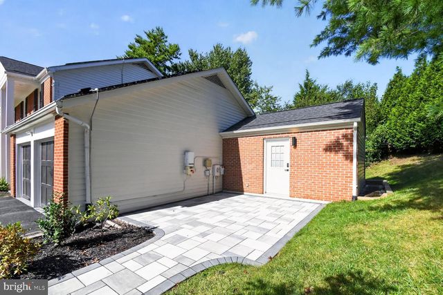 9 RICHVIEW CT, Potomac, MD 20854