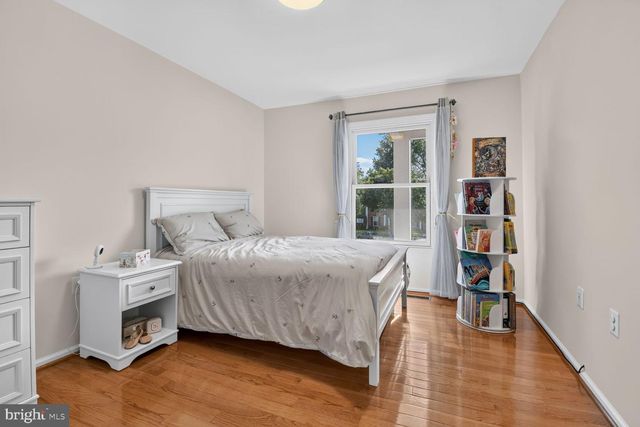 9 RICHVIEW CT, Potomac, MD 20854
