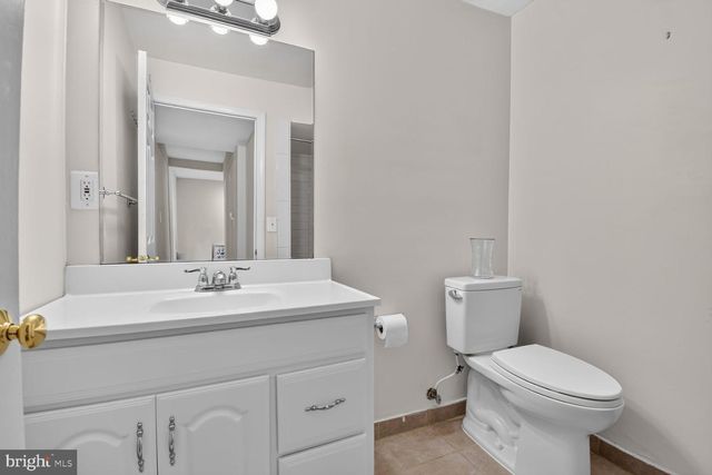 9 RICHVIEW CT, Potomac, MD 20854